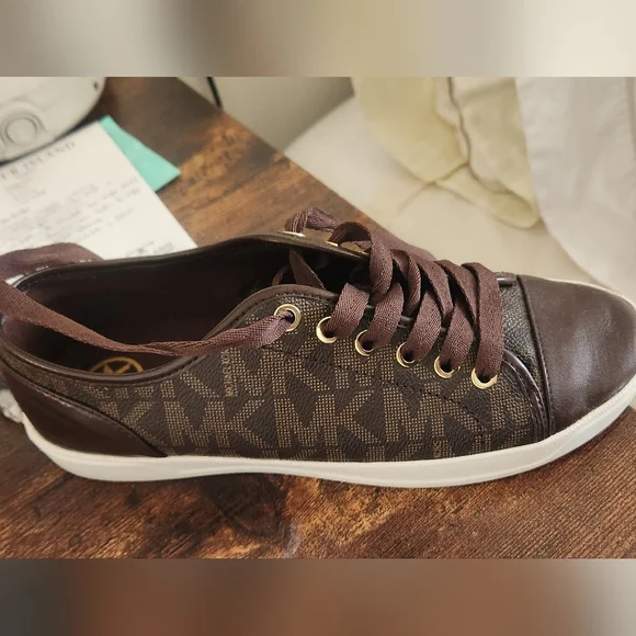 MICHAEL by Michael Kors City Sneakers Brown. Size 7.5 New whit out box. - Picture 5 of 11